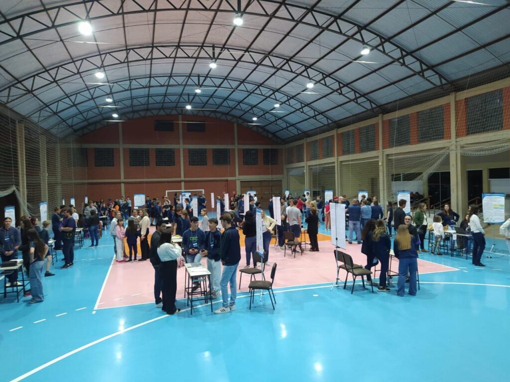 Ensino Médio do CSC apresenta 30 pesquisas na 3ª Jornada Científicos